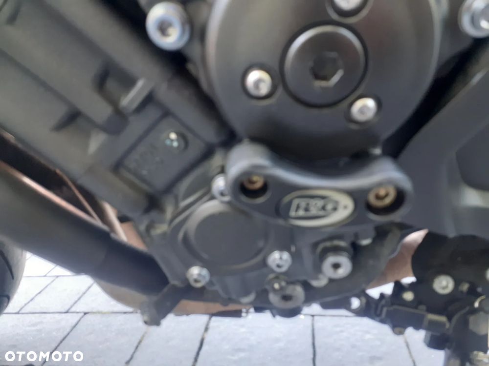 Yamaha FZ - 8