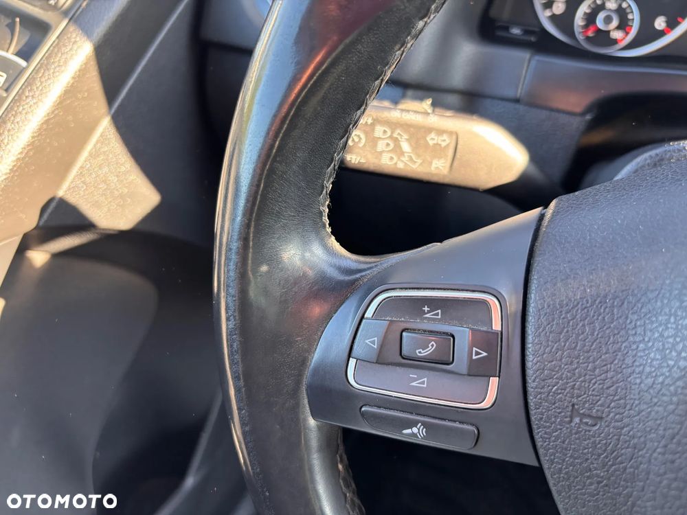 Volkswagen Tiguan 2.0 TDI R-Style - 27