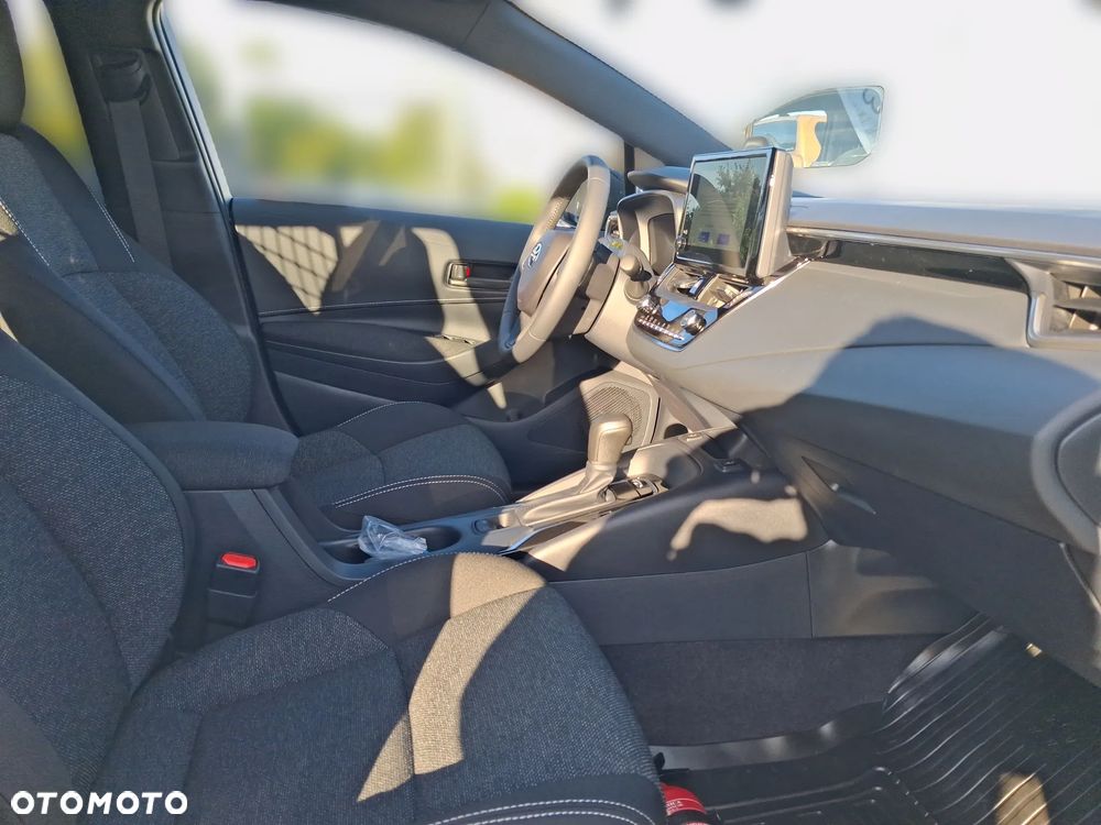 Toyota Corolla 1.8 Hybrid Active - 12