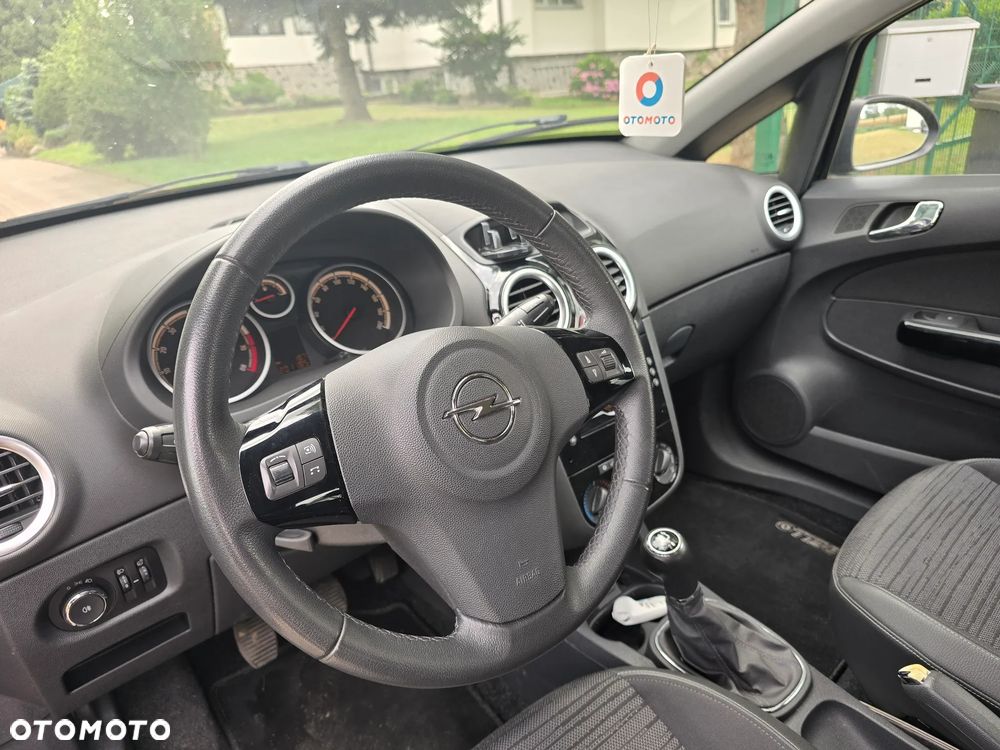 Opel Corsa - 4
