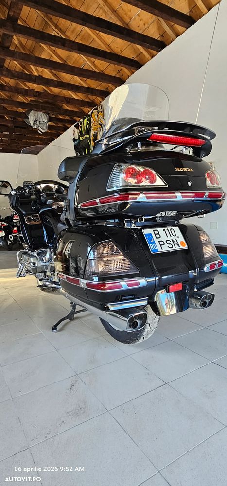 Honda GL 1800 Gold Wing - 7