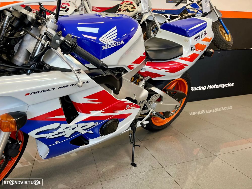 Honda CBR 400RR - 4
