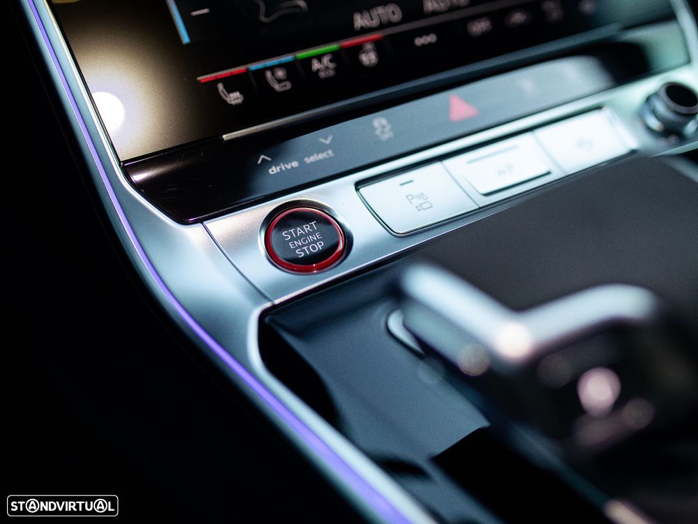 Audi RS6 Avant 4.0 TFSI Performance quattro Tiptronic - 25