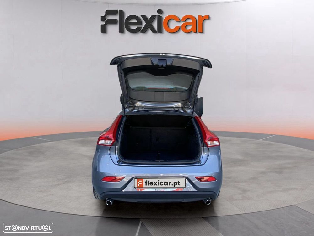 Volvo V40 2.0 D3 Momentum Geartronic - 7