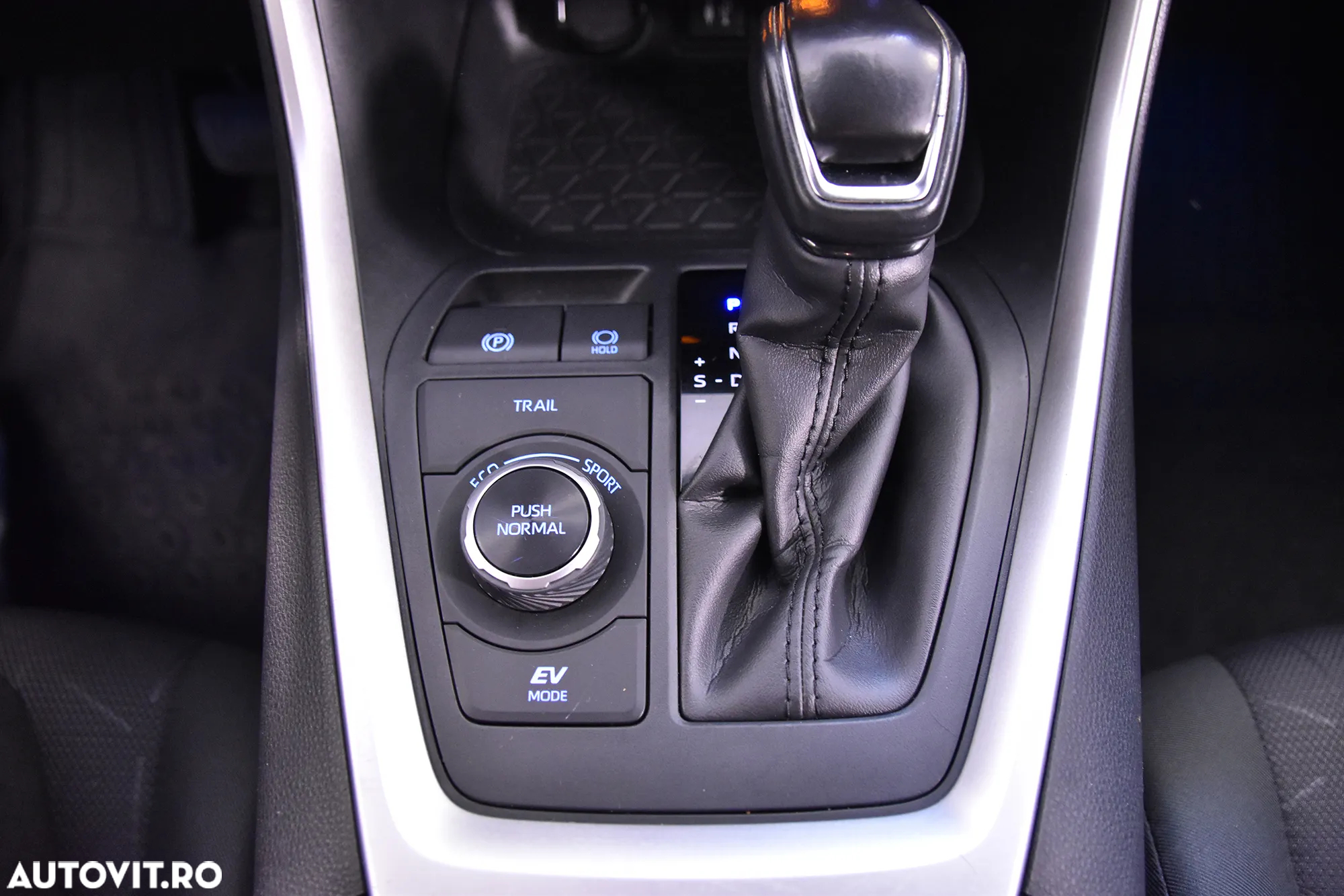Toyota RAV4 - 16