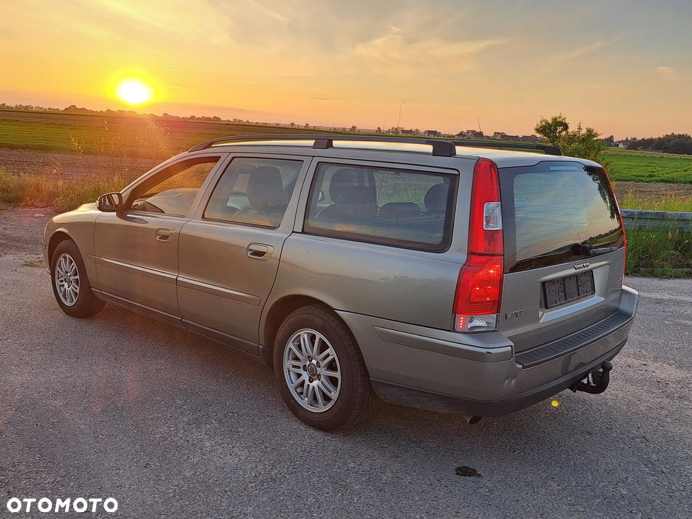 Volvo V70 2.4 - 12