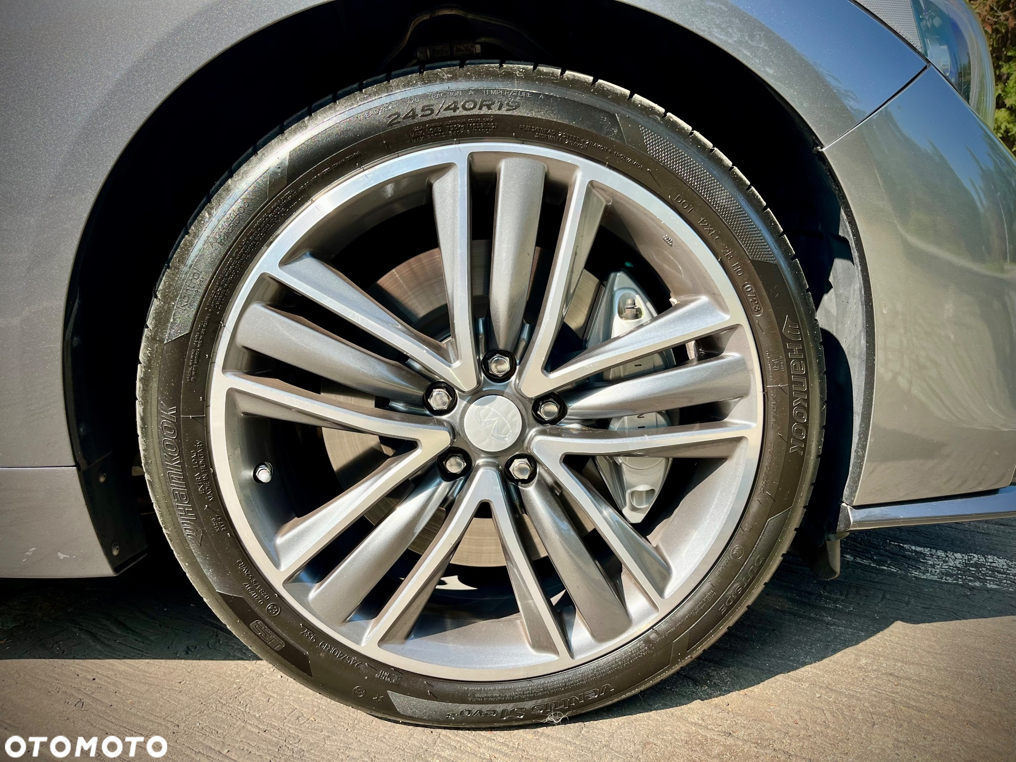 Infiniti Q50 Hybrid AWD Premium - 11
