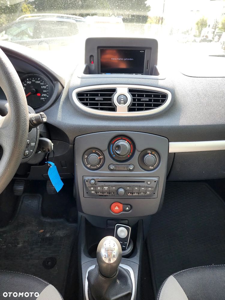 Renault Clio 1.2 16V 75 Expression - 18