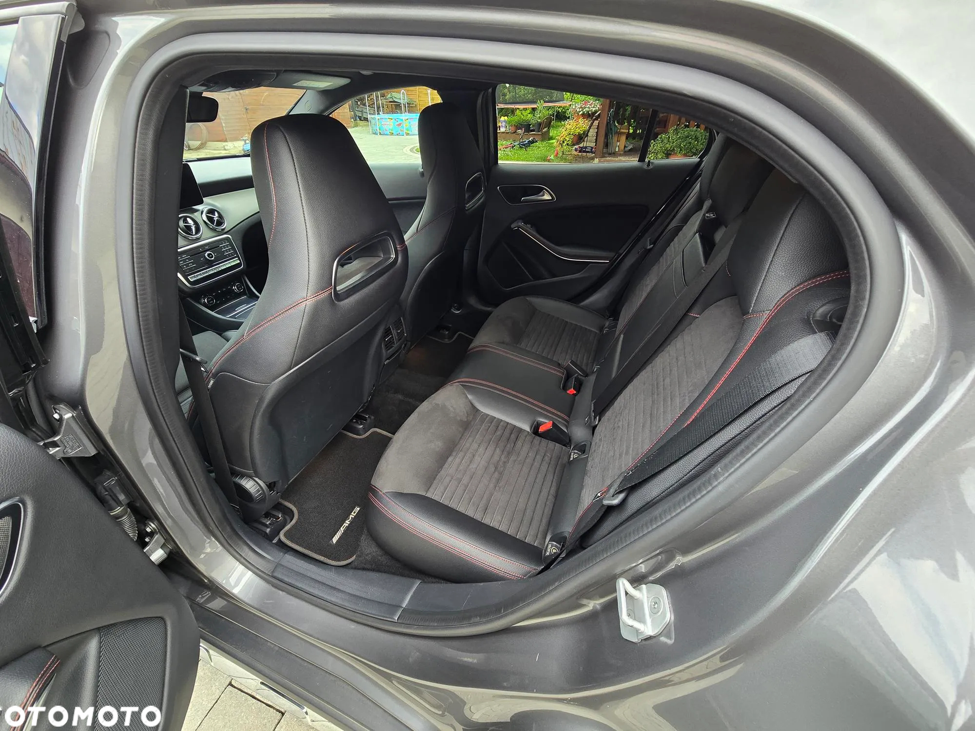 Mercedes-Benz GLA 220 d 4Matic 7G-DCT AMG Line - 17