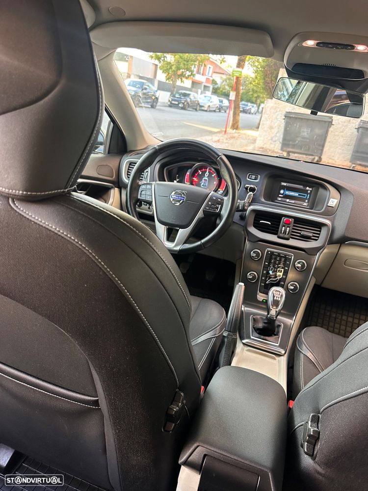 Volvo V40 D2 You - 15