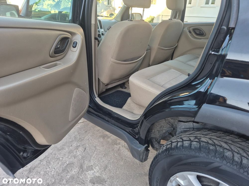 Ford Maverick 2.3 - 8