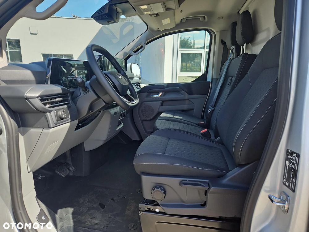 Ford Transit Custom - 11