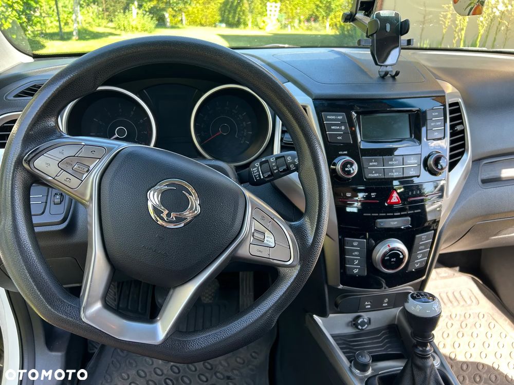 SsangYong/KGM Tivoli 1.6 Crystal - 10