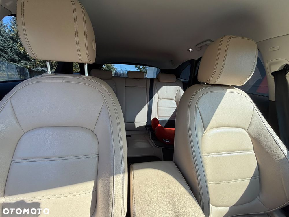 Jaguar F-Pace 2.0 i4D AWD Prestige - 22