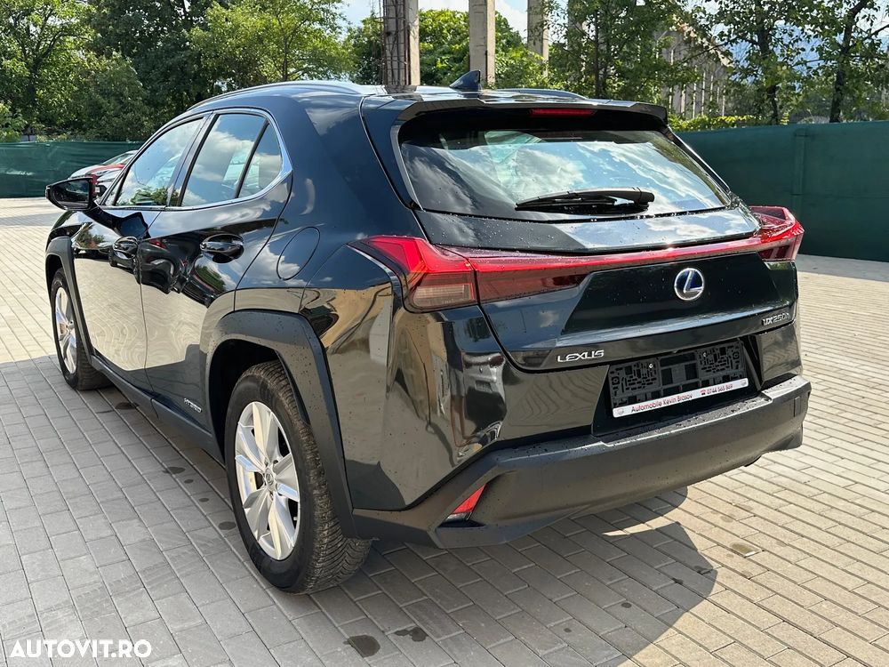 Lexus UX 250h Business Edition - 25