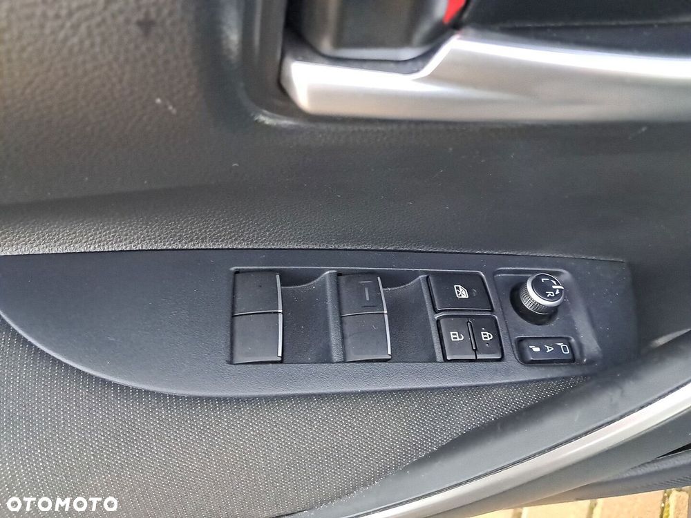 Toyota Corolla 1.8 Hybrid Comfort - 26