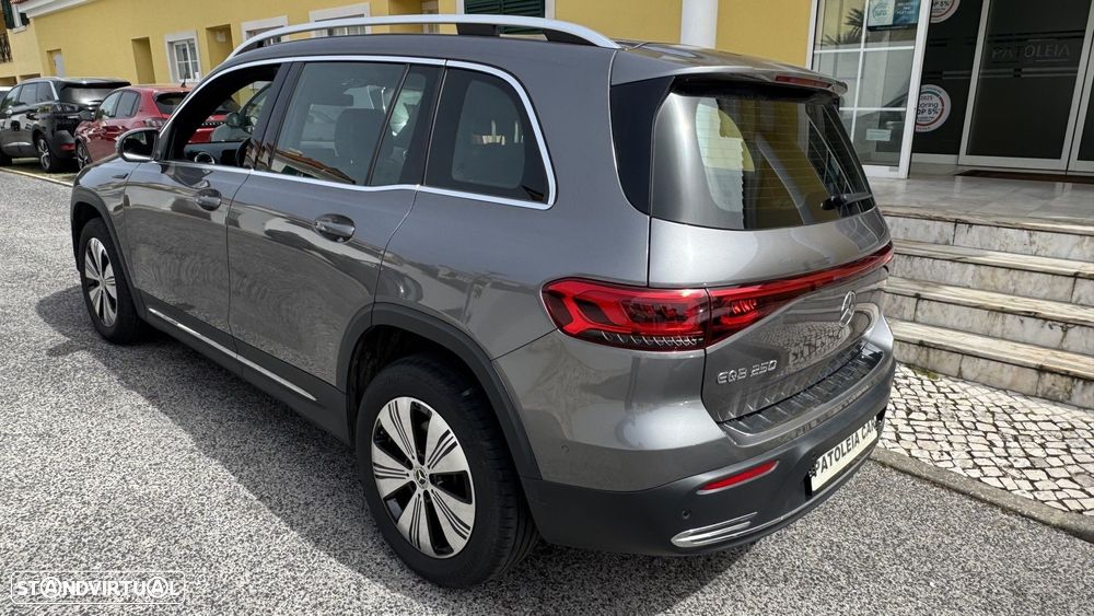 Mercedes-Benz EQB 250 Progressive - 2