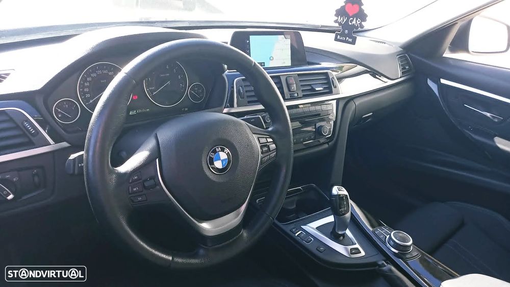 BMW 330 e iPerformance - 2
