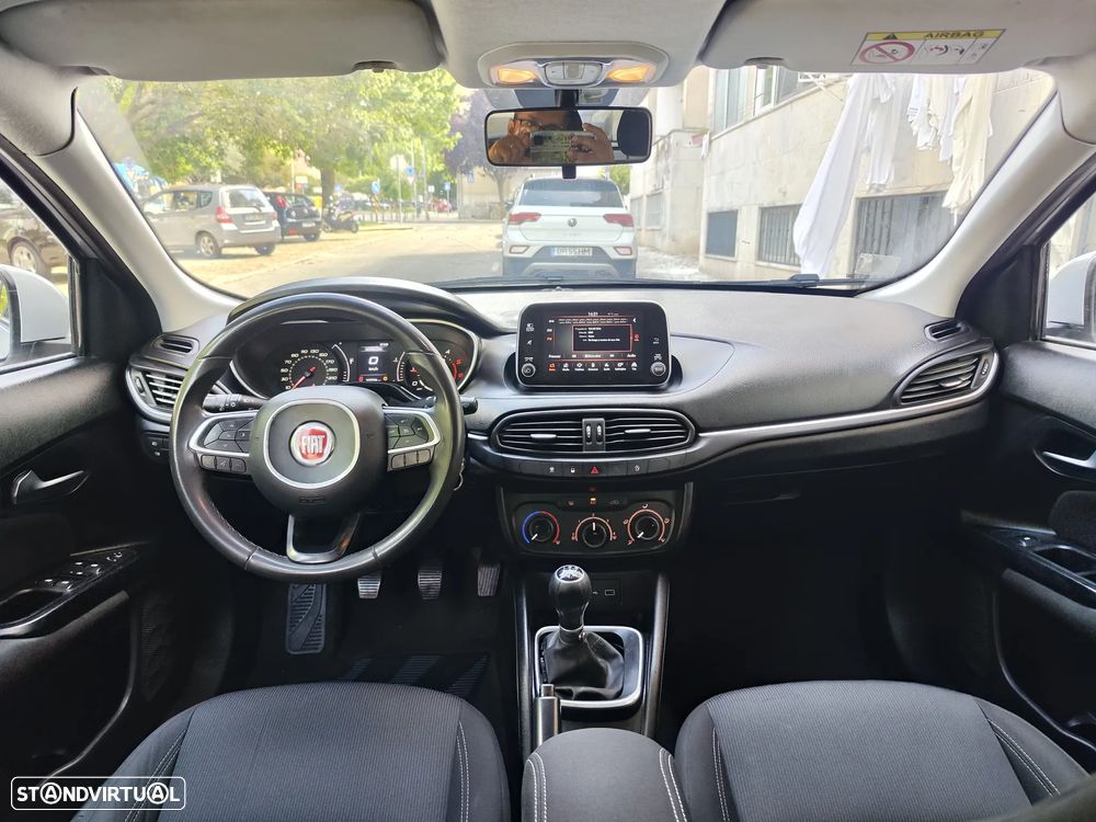 Fiat Tipo Station Wagon 1.3 M-Jet Easy - 23