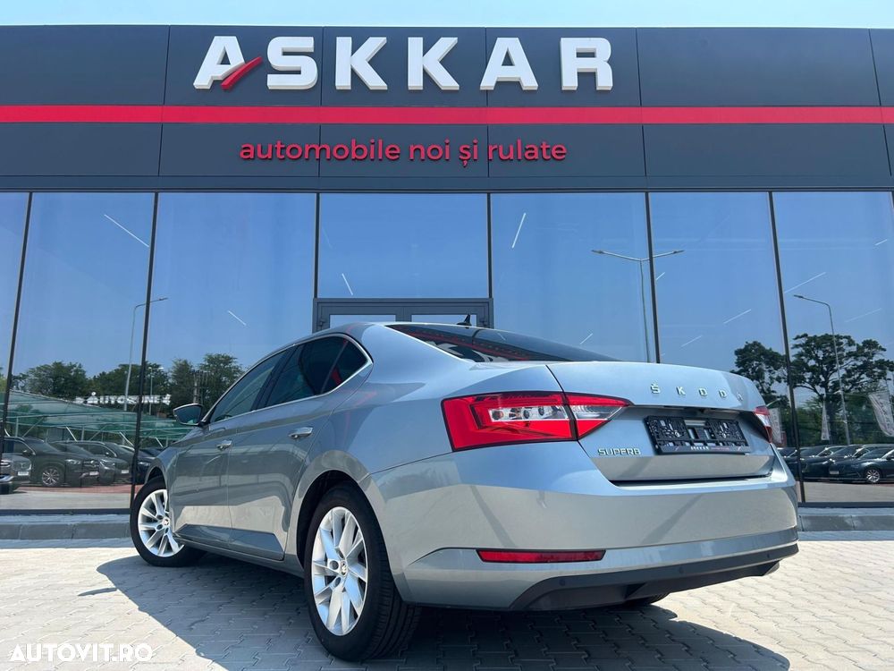 Skoda Superb 1.4 TSI DSG Ambition - 14