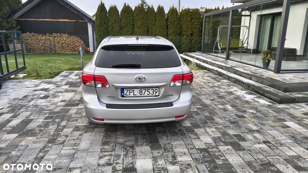 Toyota Avensis 2.0 D-4D Edition - 4
