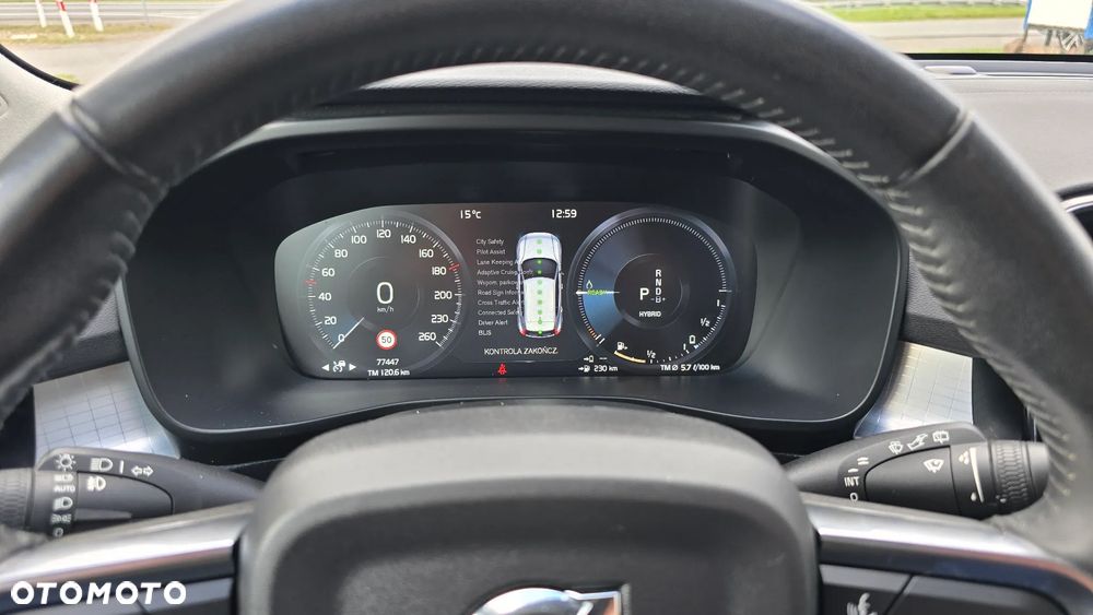 Volvo XC 40 T5 Plug-In Hybrid Momentum Pro - 17