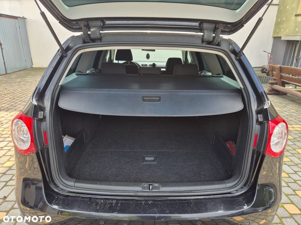 Volkswagen Passat Variant 2.0 TDI SCR (BlueMotion Technology) Comfortline - 11