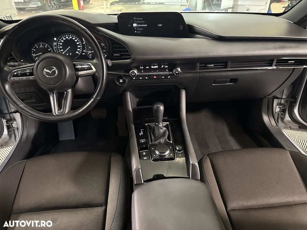 Mazda 3 - 10
