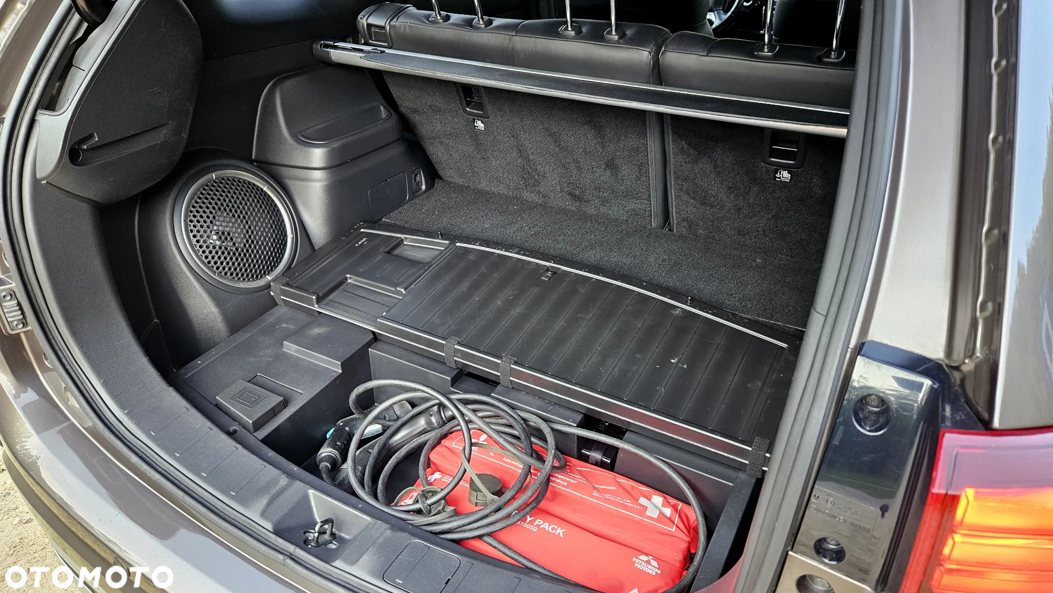 Mitsubishi Outlander PHEV Intense + - 14