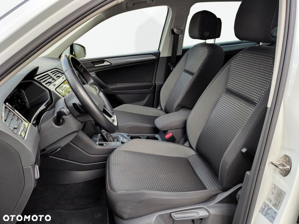 Volkswagen Tiguan 2.0 TDI SCR Elegance DSG - 12
