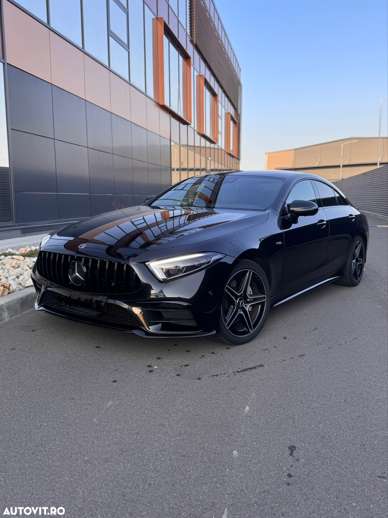 Mercedes-Benz CLS AMG 53 4MATIC Aut - 3