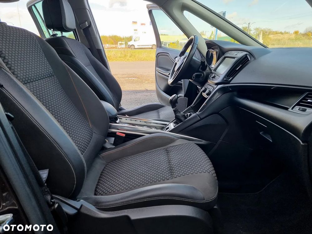 Opel Zafira - 19