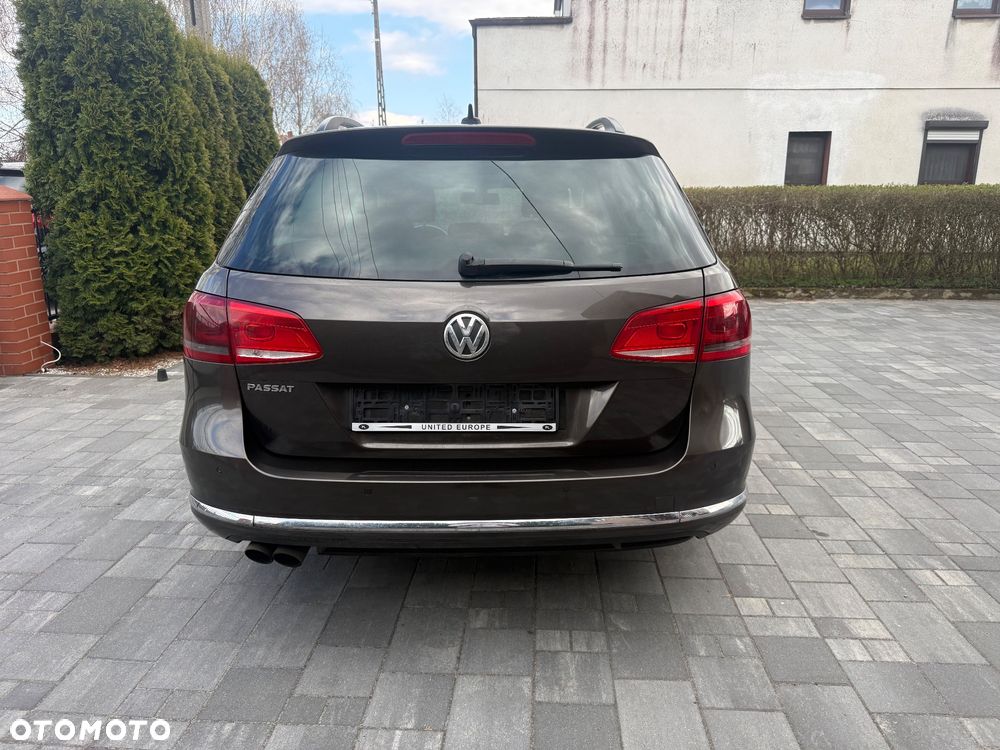 Volkswagen Passat - 9