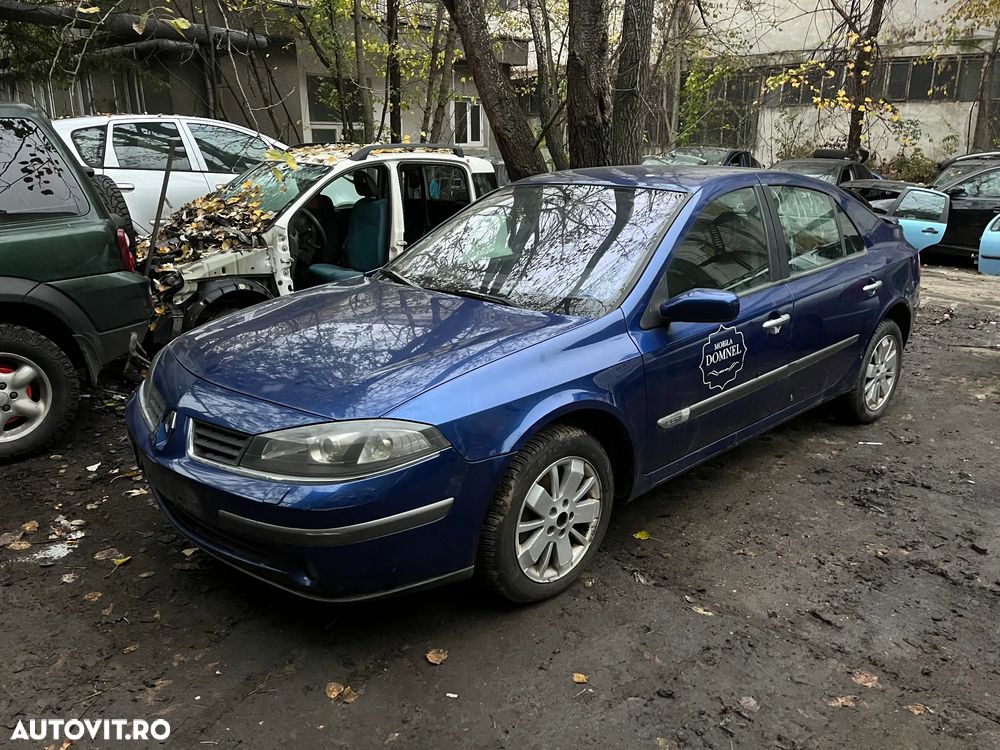 Dezmembrez Renault Laguna II facelift  xenon 2006 albastru 2.0 benzina