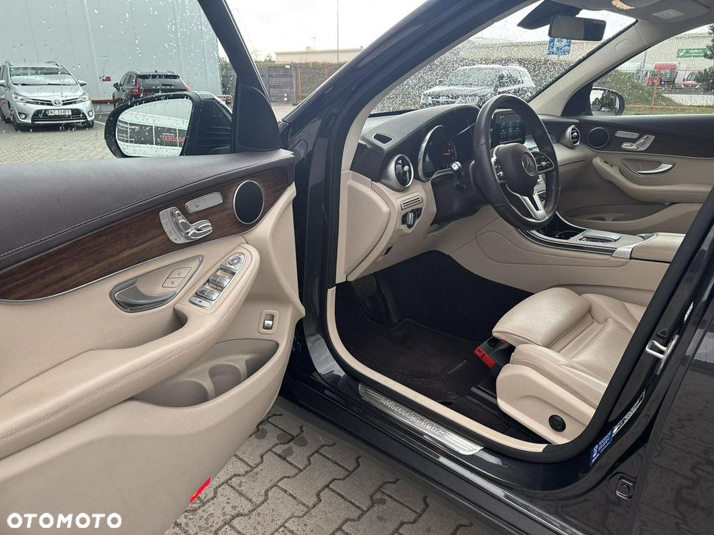 Mercedes-Benz GLC - 10