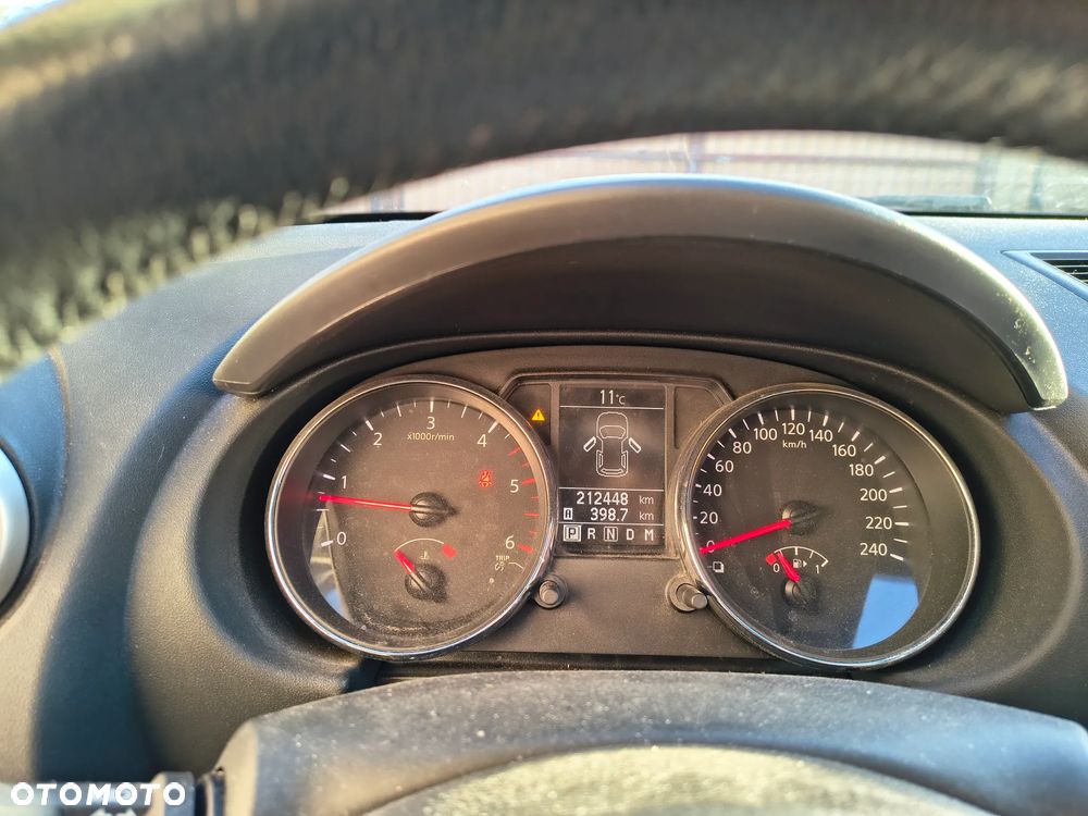 Nissan Qashqai 2.0 dCi 4 x 4 DPF 360 - 25