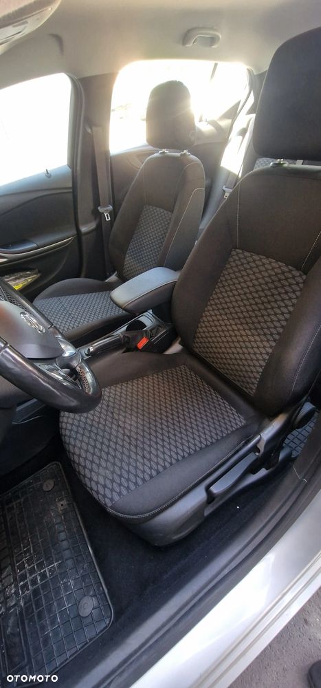 Opel Astra 1.2 T Elegance S&S - 8