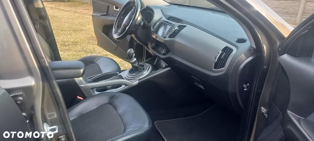 Kia Sportage 2,0 CRDI AWD Spirit - 15