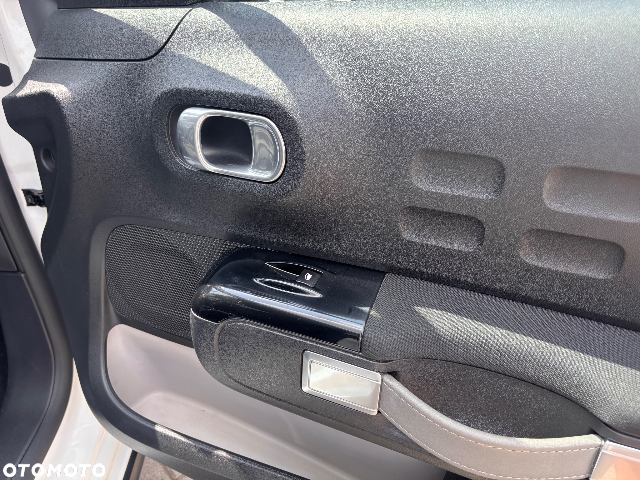 Citroën C3 1.2 PureTech Shine - 37