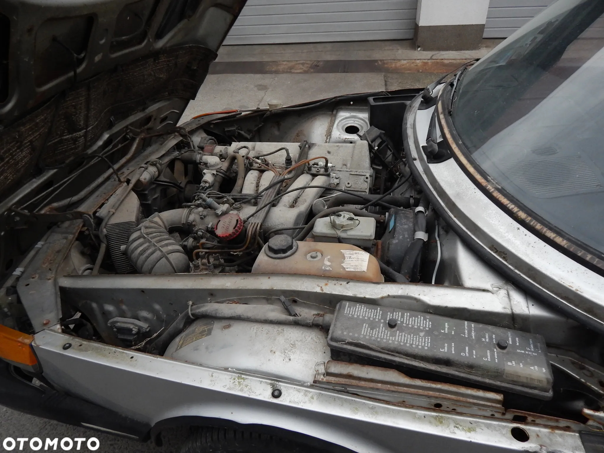 Saab 900 900i 2.1-16 - 14