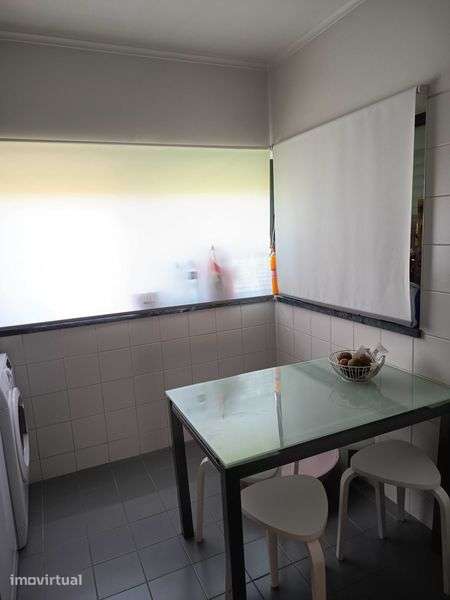 Apartamento T3 com lugar de garagem - Grande imagem: 3/12