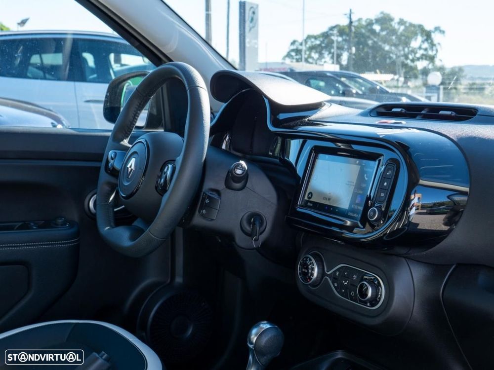 Renault Twingo E-Tech. 22 Urban Night - 19