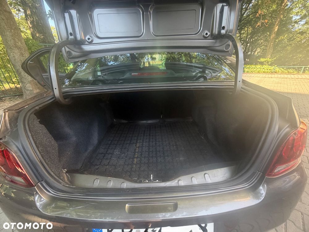 Peugeot 301 1.2 Pure Tech Active - 12