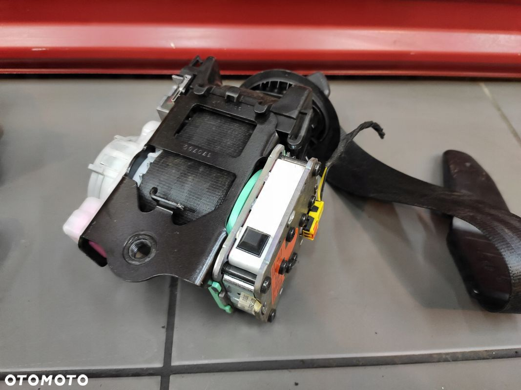 AUDI A7 4G8 LIFT A6 C7 PAS LEWY PRZÓD CZARNY NAPINACZ PIROTECHNIK SPRAWNY - 5