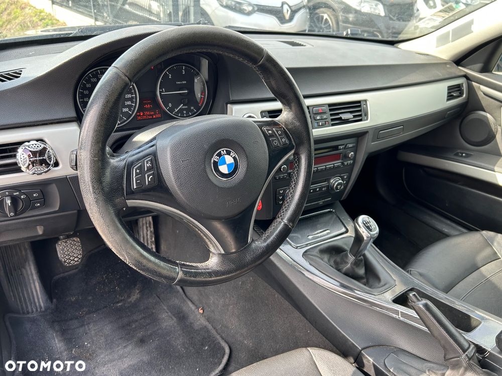 BMW Seria 3 - 29