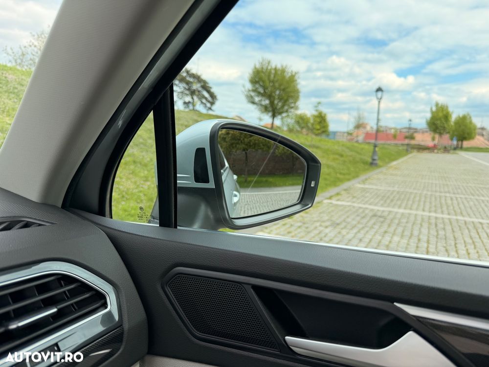 Volkswagen Tiguan 2.0 TDI SCR DSG IQ.DRIVE - 20