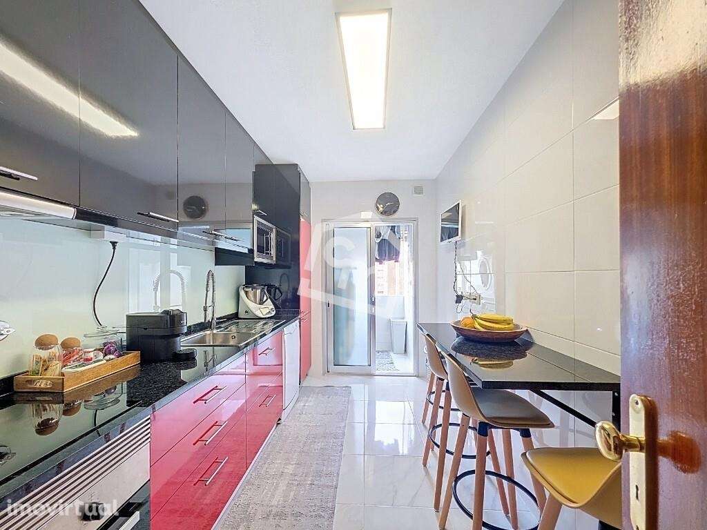 Excelente T2+1 na Senhora da Hora | Próximo da Circunvalação - Grande imagem: 2/35