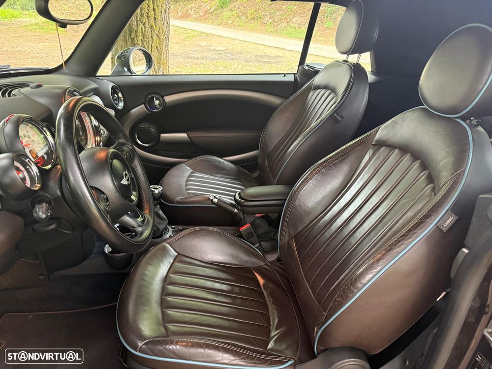 MINI Cabrio Cooper D - 16