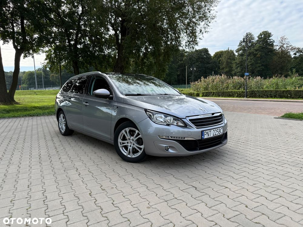 Peugeot 308 1.6 BlueHDi Allure S&S - 2