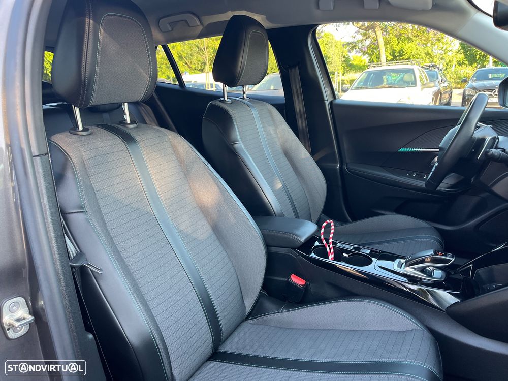 Peugeot 2008 1.5 BlueHDi Allure Pack EAT8 - 32